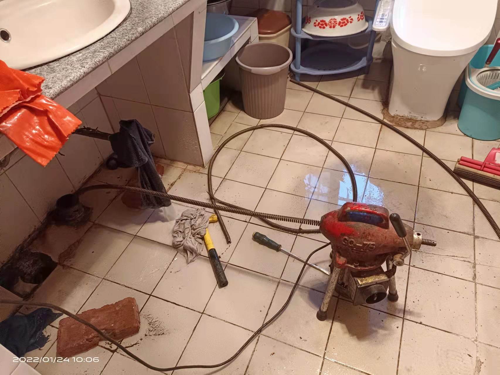 八宿疏通厨房下水道，地漏疏通