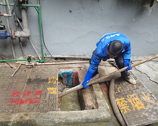 八宿清掏化粪池