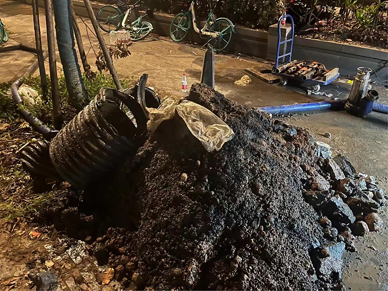 八宿本地下水道疏通师傅,不通不收费【距您500米】